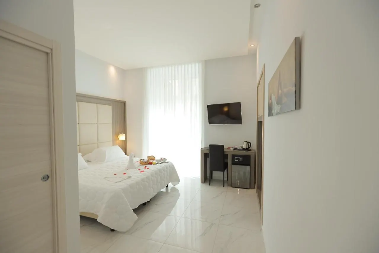 Hotel Garibaldi Naples