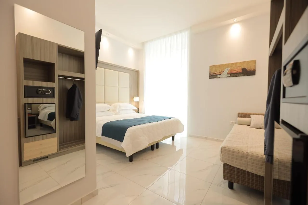 Hotel Garibaldi Naples