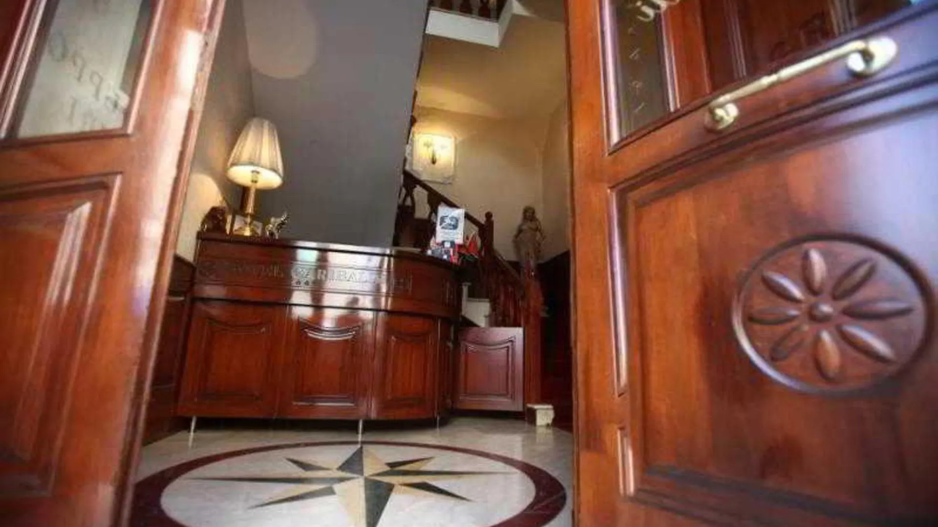 Hotel Garibaldi Naples